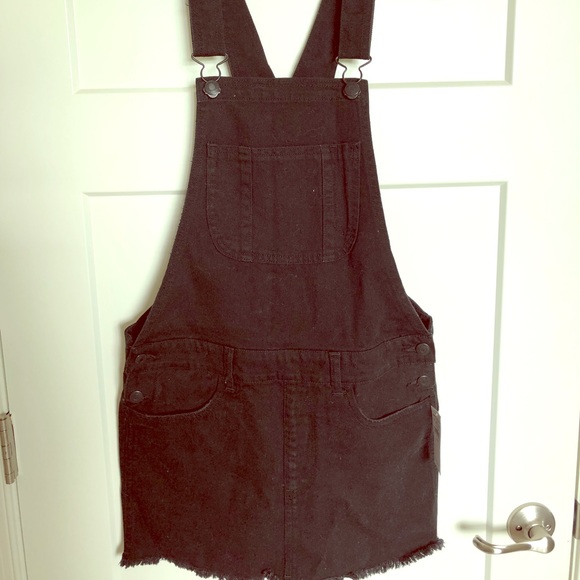 American Eagle Outfitters Dresses & Skirts - American eagle black overall skirt